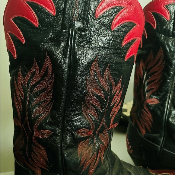 Tony Lama vintage firewalker leather cowboy boots handmade in Mexico. main image 4